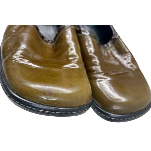 Vintage Mezlan Women's Tan Patent Leather Square Toe Heels Size 8.5M - Picture 5 of 9